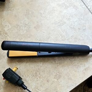 GHD 1 Inch Flat Iron